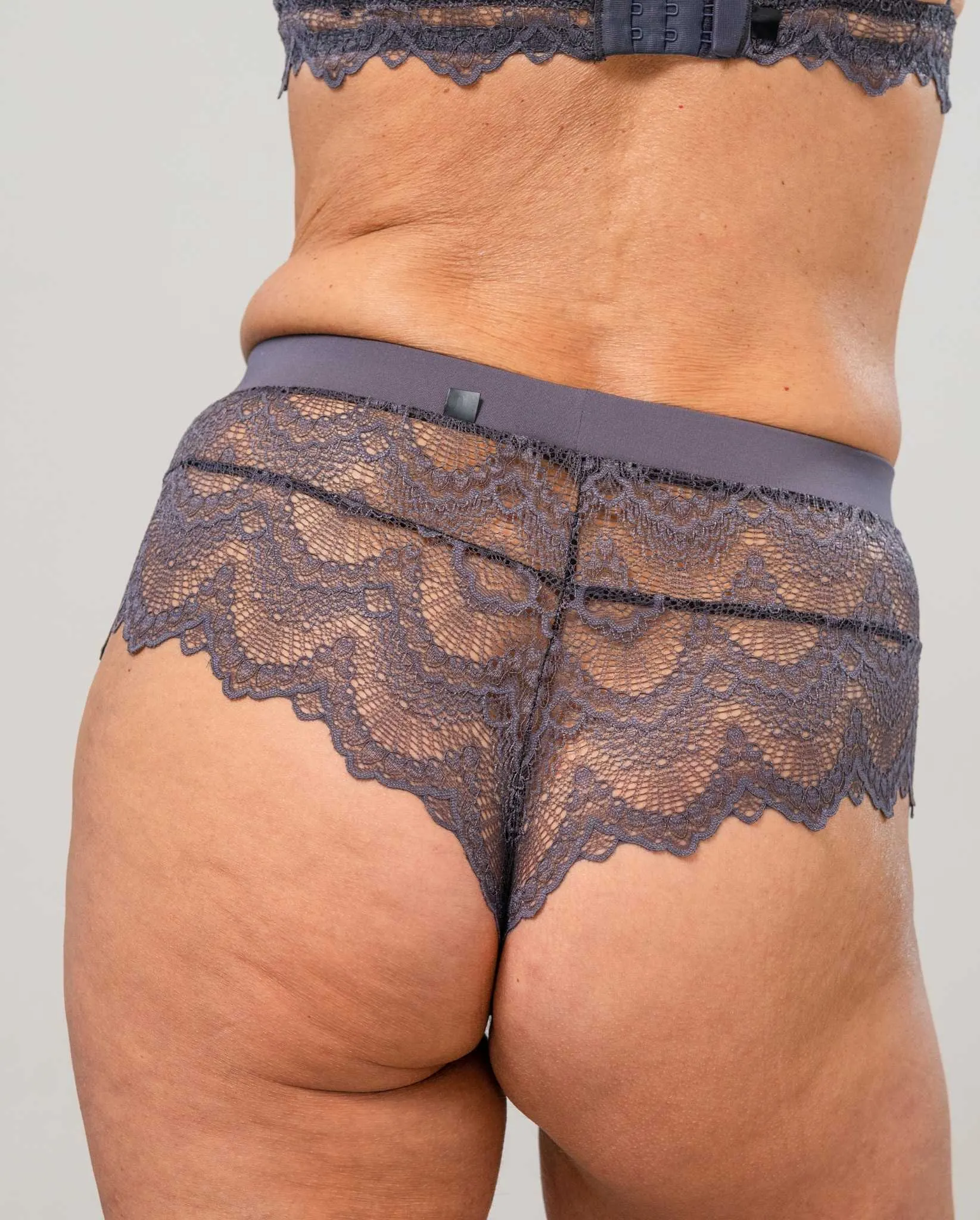 Lace Highwaist String Grey