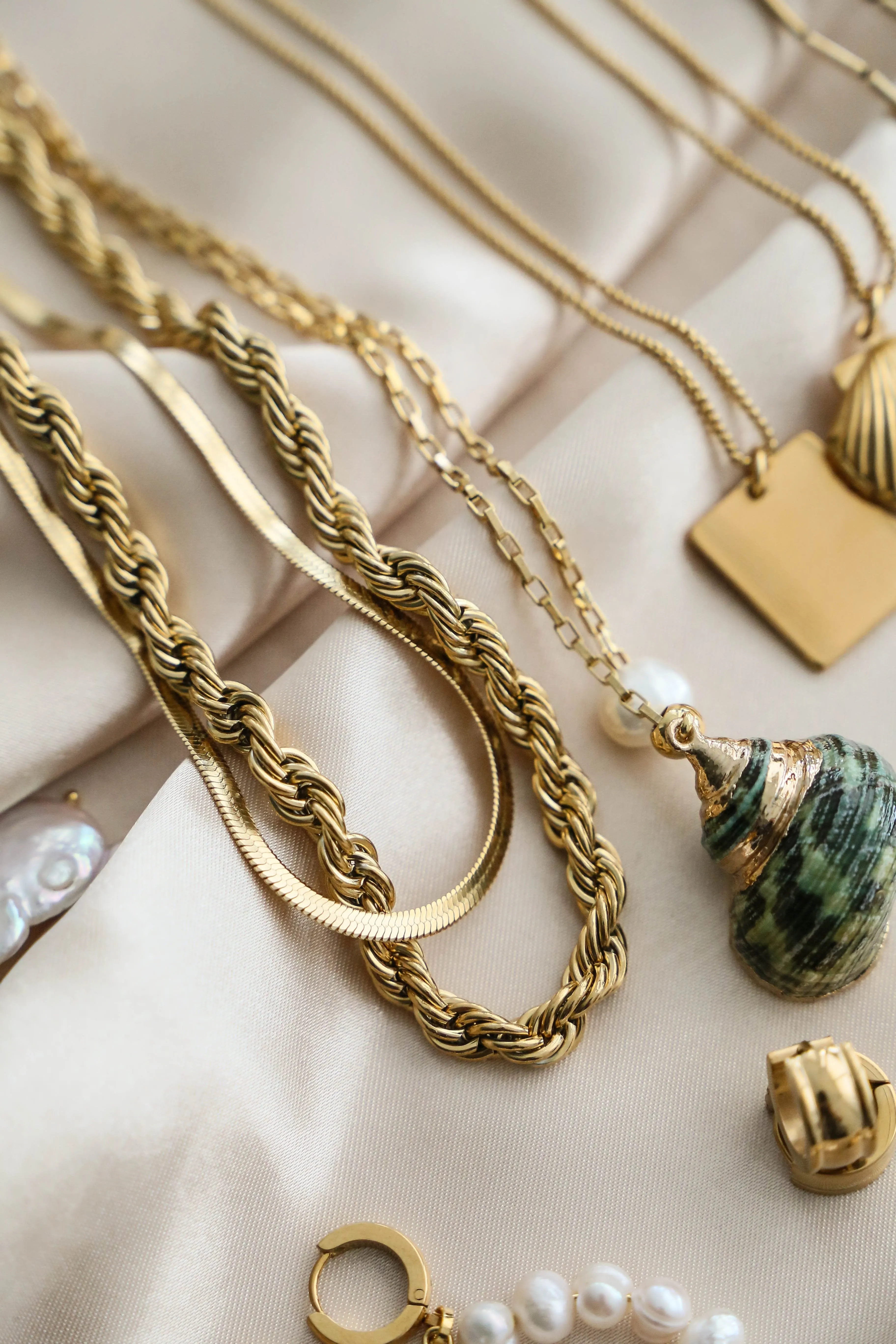 Lola Necklace