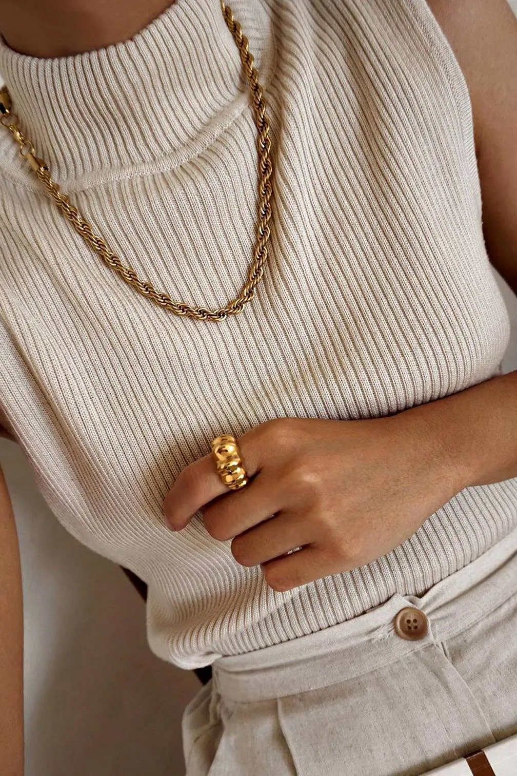 Lola Necklace